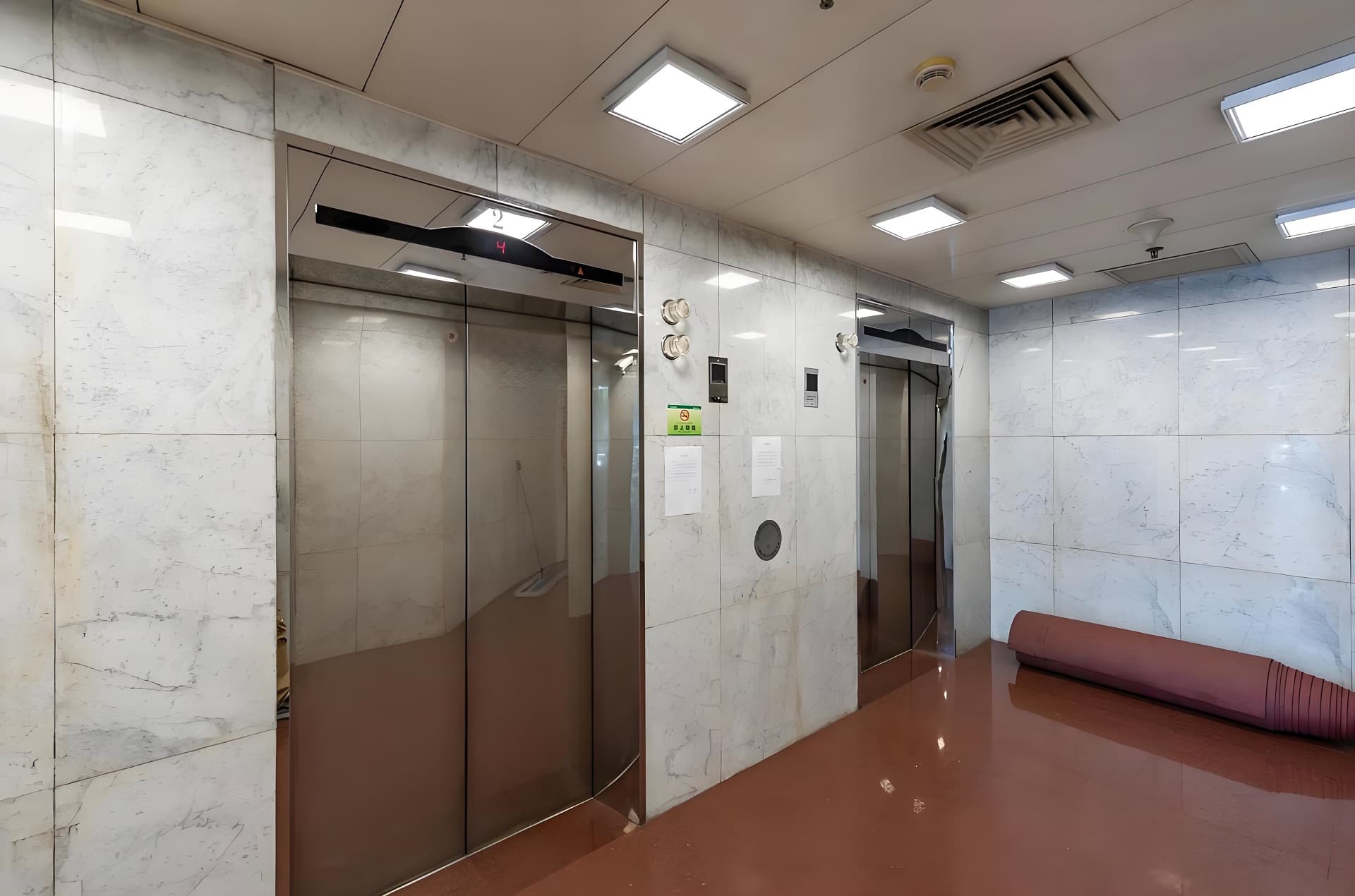 电梯厅